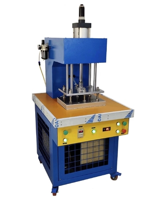 Shirt Leather Silicone Embossing Machine For Trademark Making 8KW